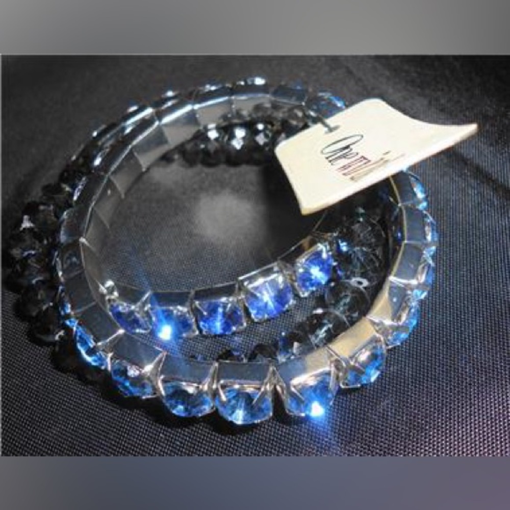 NEW One Wink Jewel (2) Stone (1) Stretch Bracelet Set of 3